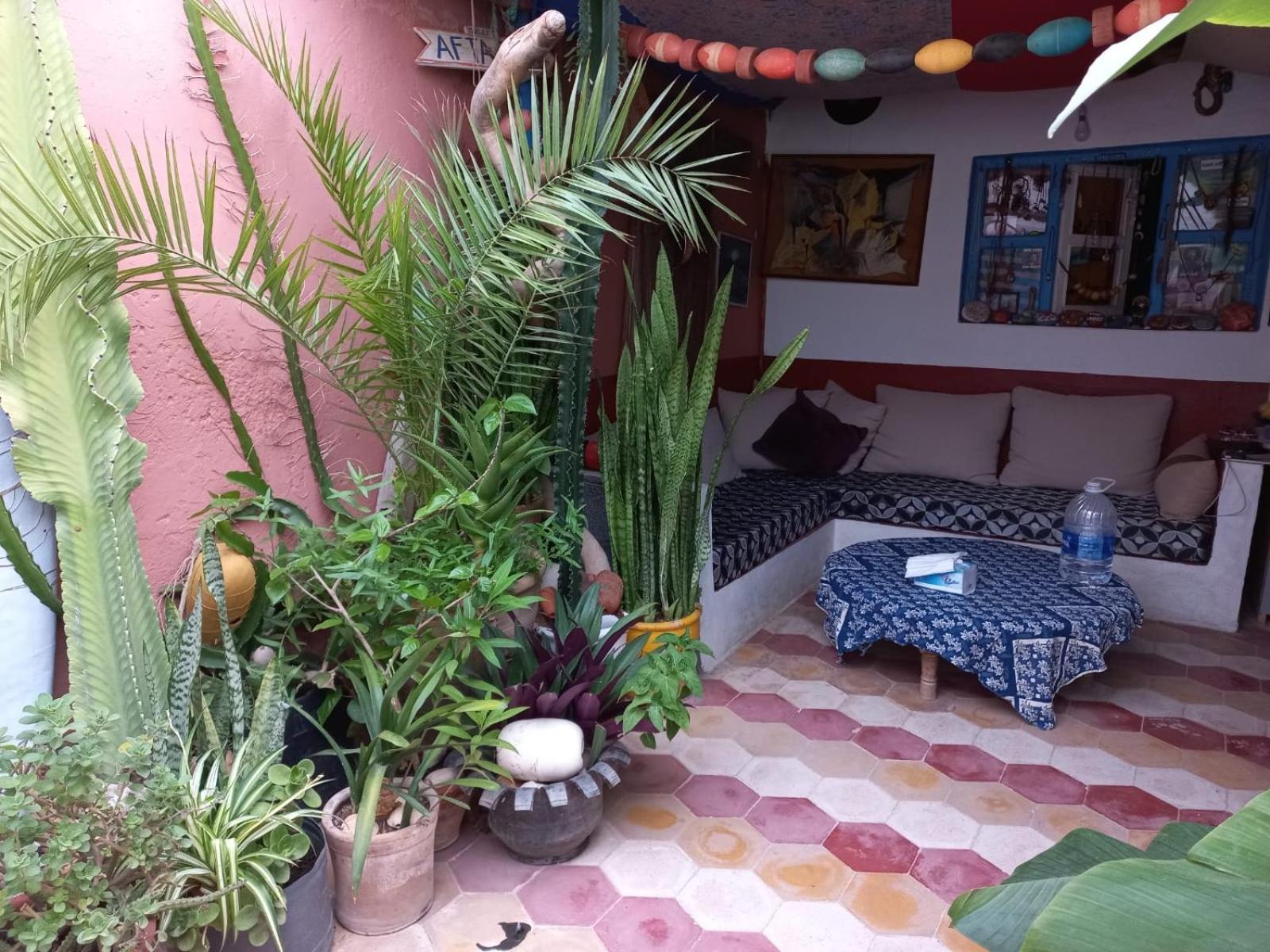 Kasba De L'Artiste Bed & Breakfast เมียห์เลฟท์ ภายนอก รูปภาพ